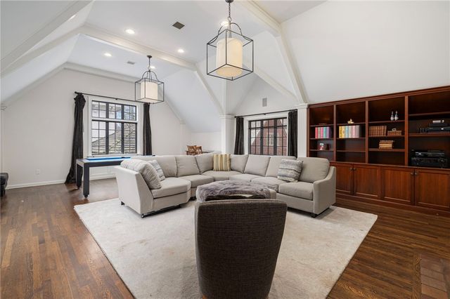 330 Freeman Parkway, Providence, RI 02906