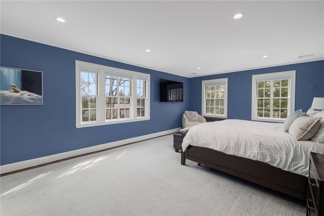 330 Freeman Parkway, Providence, RI 02906