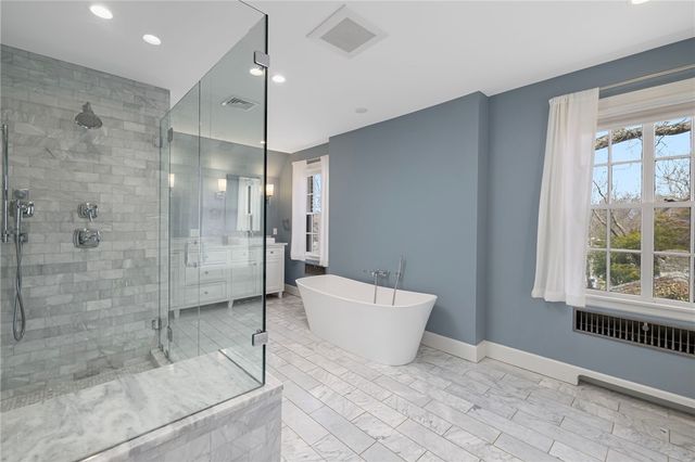 330 Freeman Parkway, Providence, RI 02906