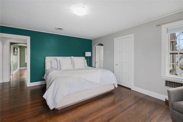 330 Freeman Parkway, Providence, RI 02906