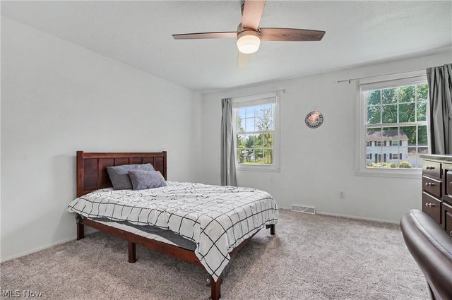 1801 Carver Lane, Hudson, OH 44236
