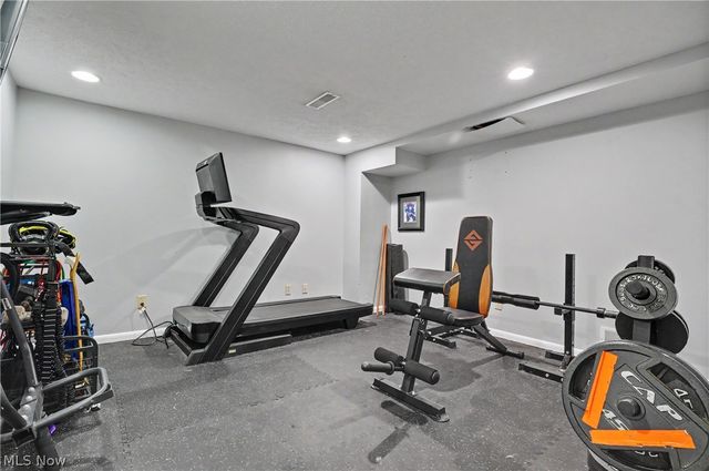 1801 Carver Lane, Hudson, OH 44236