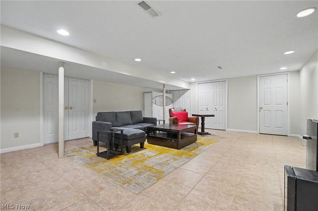 1801 Carver Lane, Hudson, OH 44236