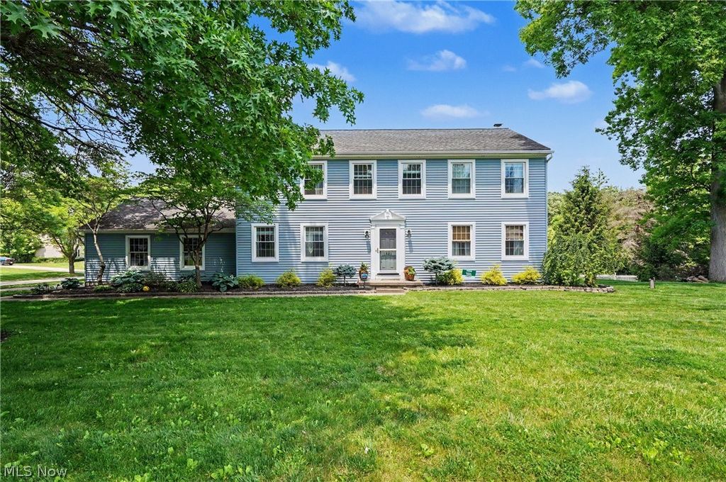 1801 Carver Lane, Hudson, OH 44236