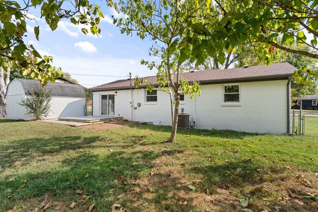 119 Rainbow St, Clarksville, TN 37042