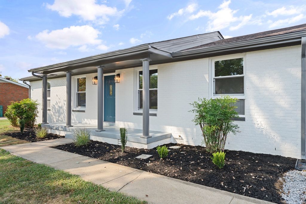 119 Rainbow St, Clarksville, TN 37042