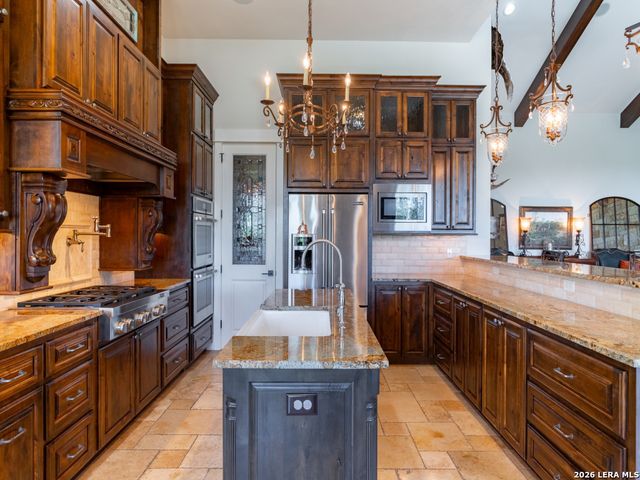 426 Shepherds Crook, Helotes, TX 78023