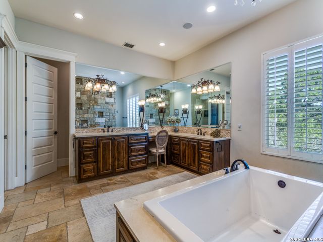 426 Shepherds Crook, Helotes, TX 78023