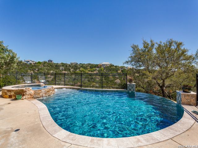 426 Shepherds Crook, Helotes, TX 78023