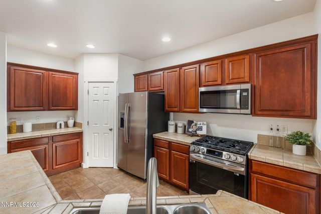 7593 Gold Drive, Reno, NV 89506