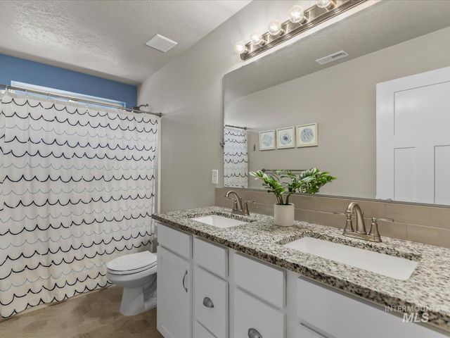 4254 N Alester Ave, Meridian, ID 83646