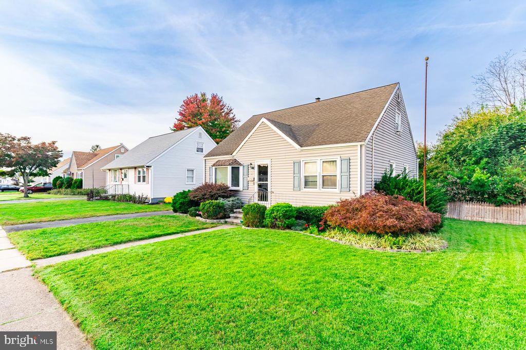 16 DODGE DR, TRENTON, NJ 08610 — exterior