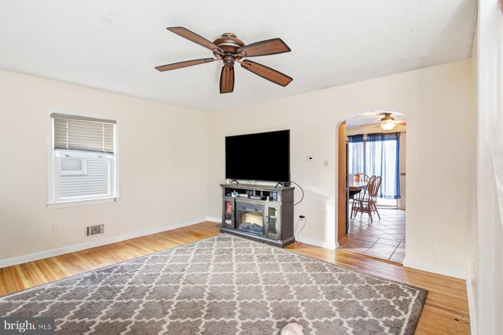 16 DODGE DR, TRENTON, NJ 08610 — photo 4