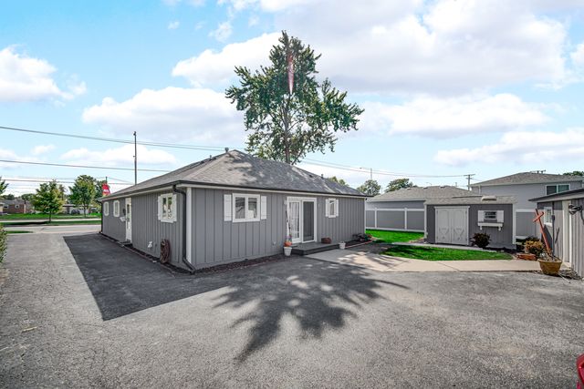 2606 W Walter Zimny Drive, Posen, IL 60469