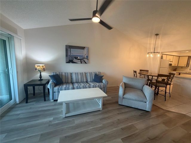 929 CAPRI ISLES BOULEVARD 22, Venice, FL 34292