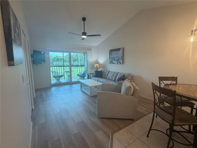 929 CAPRI ISLES BOULEVARD 22, Venice, FL 34292