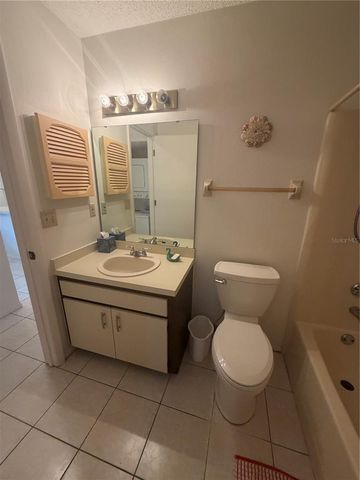 929 CAPRI ISLES BOULEVARD 22, Venice, FL 34292