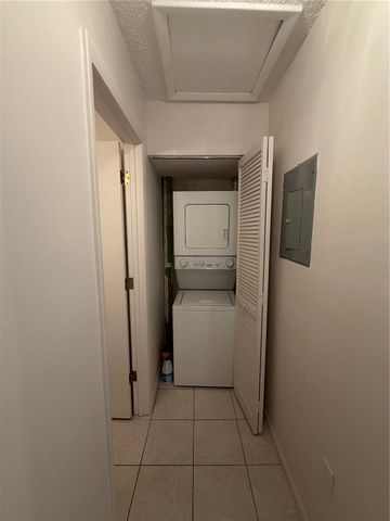 929 CAPRI ISLES BOULEVARD 22, Venice, FL 34292
