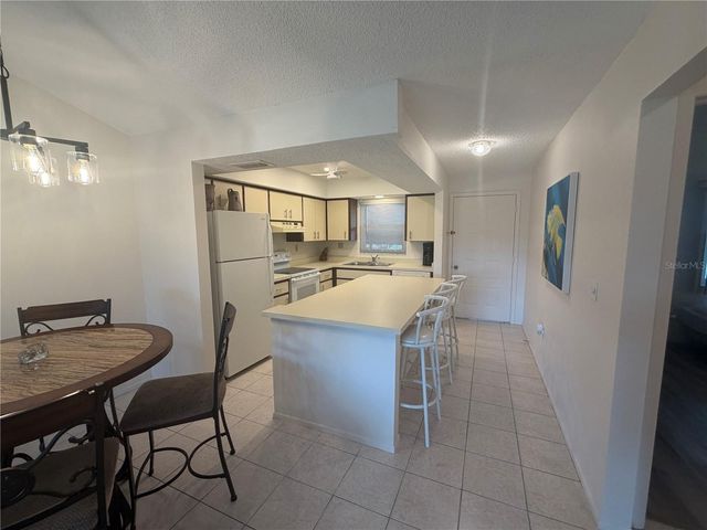 929 CAPRI ISLES BOULEVARD 22, Venice, FL 34292