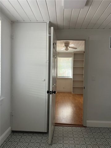 10 Stewart Ave, St Simons Island, GA 31522