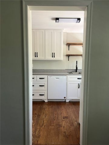 10 Stewart Ave, St Simons Island, GA 31522