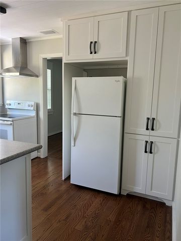 10 Stewart Ave, St Simons Island, GA 31522