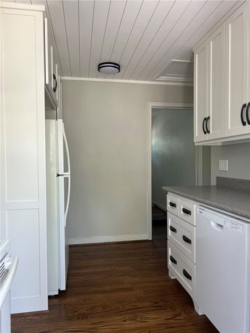 10 Stewart Ave, St Simons Island, GA 31522