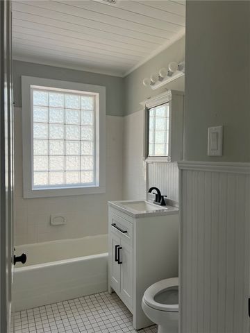 10 Stewart Ave, St Simons Island, GA 31522