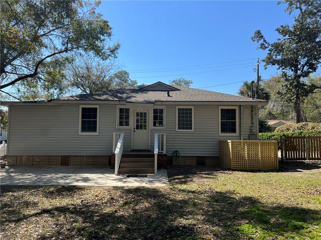 10 Stewart Ave, St Simons Island, GA 31522
