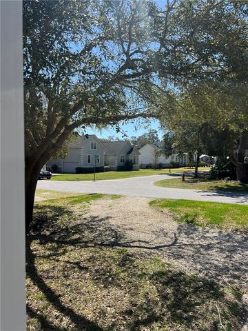 10 Stewart Ave, St Simons Island, GA 31522