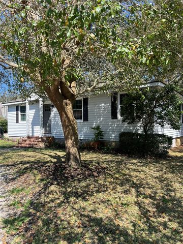 10 Stewart Ave, St Simons Island, GA 31522
