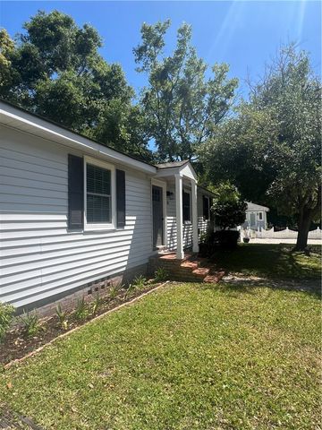 10 Stewart Ave, St Simons Island, GA 31522