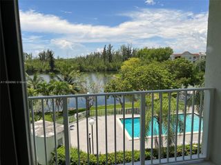 8200 SW 210th St 308, Cutler Bay, FL 33189