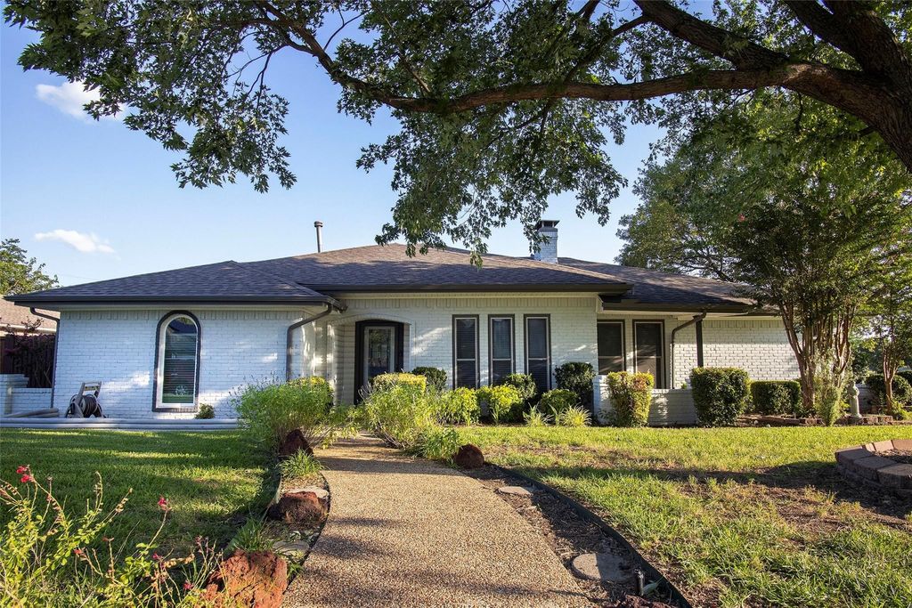 2936 Regal Road, Plano, TX 75075