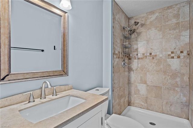 3851 Chimney Creek DR, Virginia Beach, VA 23462