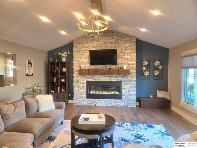 1001 Beaver Lake Boulevard, Plattsmouth, NE 68048