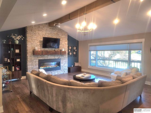 1001 Beaver Lake Boulevard, Plattsmouth, NE 68048