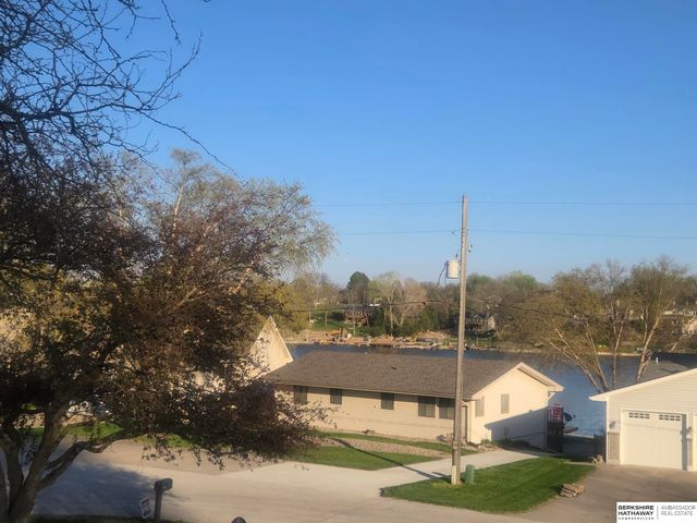 1001 Beaver Lake Boulevard, Plattsmouth, NE 68048