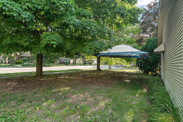 829 Horseshoe Drive, Joliet, IL 60435