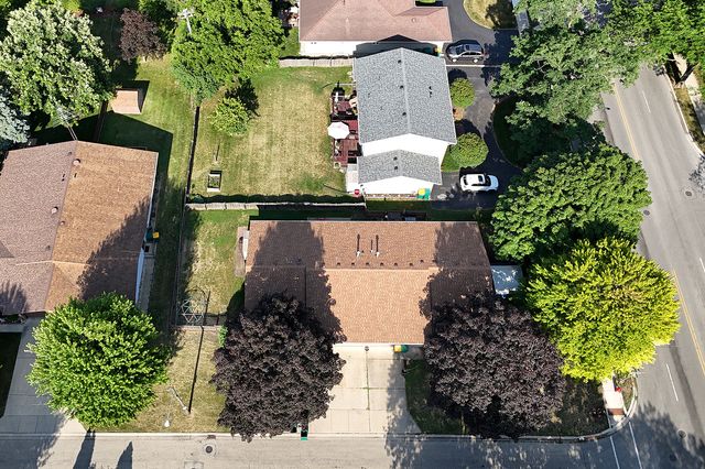 829 Horseshoe Drive, Joliet, IL 60435