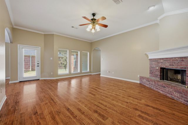 2704 Rex Cruse Drive, Sherman, TX 75092