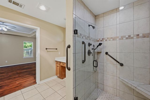 2704 Rex Cruse Drive, Sherman, TX 75092