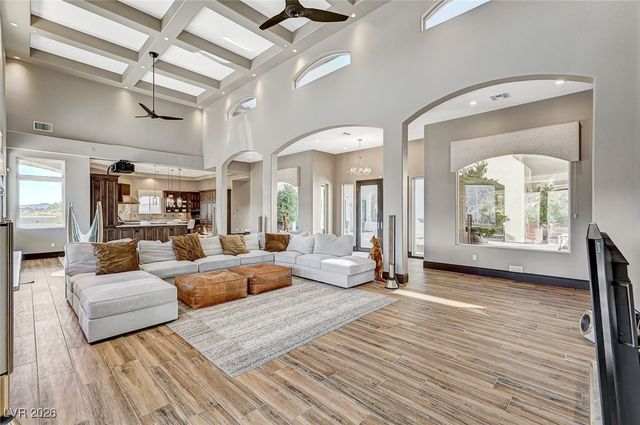 1 Awbrey Court, Henderson, NV 89052