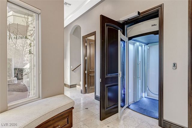 1 Awbrey Court, Henderson, NV 89052