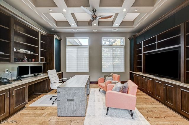 1 Awbrey Court, Henderson, NV 89052