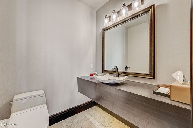 1 Awbrey Court, Henderson, NV 89052