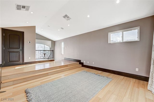 1 Awbrey Court, Henderson, NV 89052