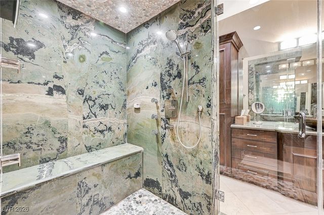 1 Awbrey Court, Henderson, NV 89052