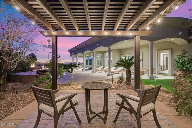 1 Awbrey Court, Henderson, NV 89052