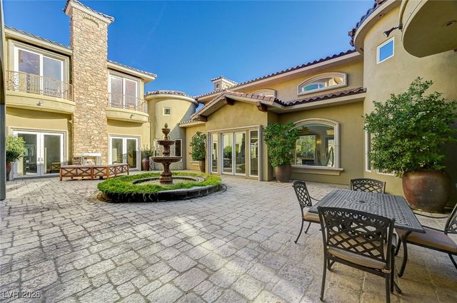 1 Awbrey Court, Henderson, NV 89052